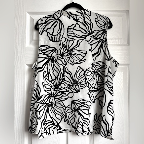 NWT Nine West Ruffle Sleeveless Blouse, Size XXL - Picture 4 of 13